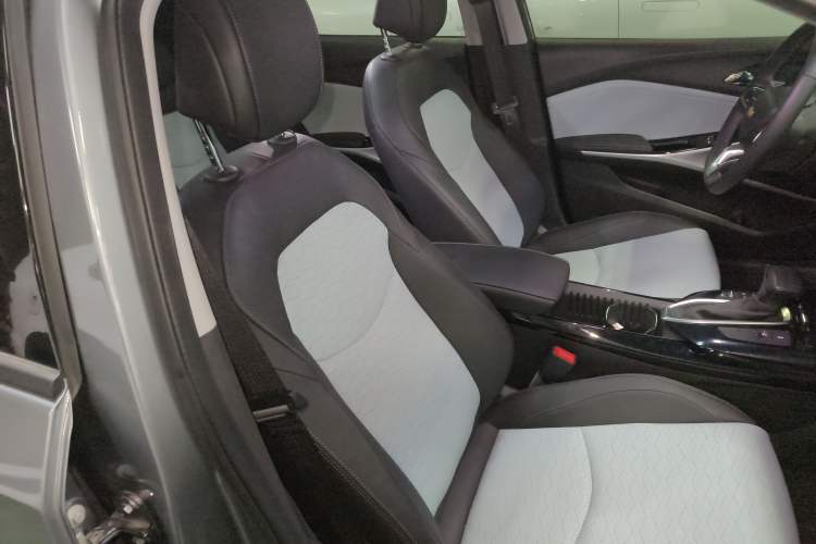 Used Chevrolet Menlo 2021 Starry Edition Right Front Seat