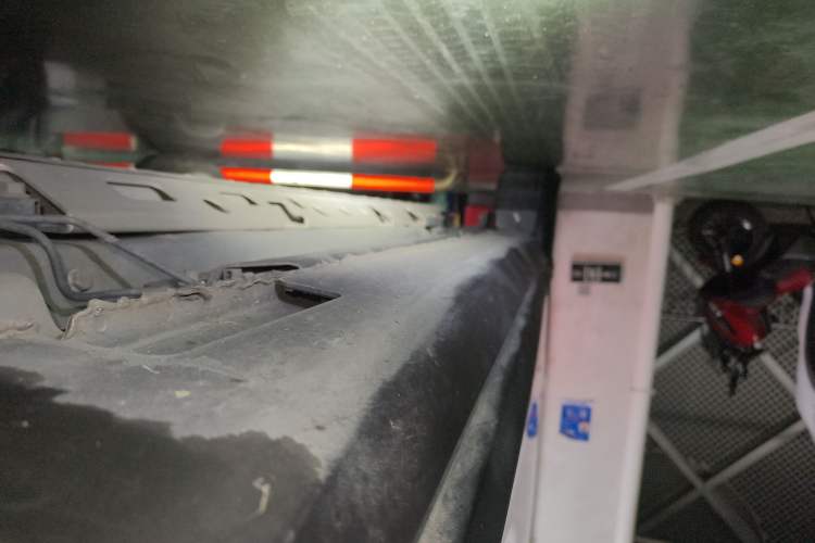 Used Chevrolet Menlo 2021 Starry Edition Right Side Sill