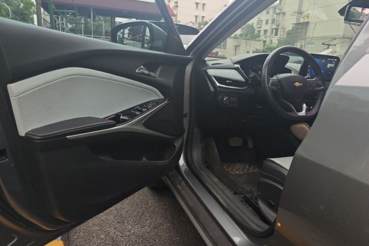 Used Chevrolet Menlo 2021 Starry Edition Driver Seat