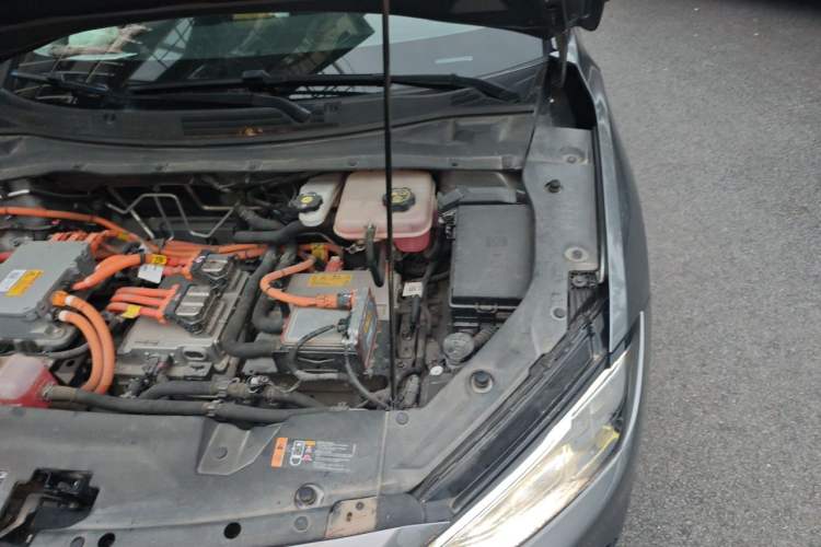 Used Chevrolet Menlo 2021 Starry Edition Engine Bay Left