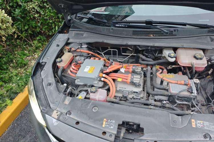 Used Chevrolet Menlo 2021 Starry Edition Engine Bay Right