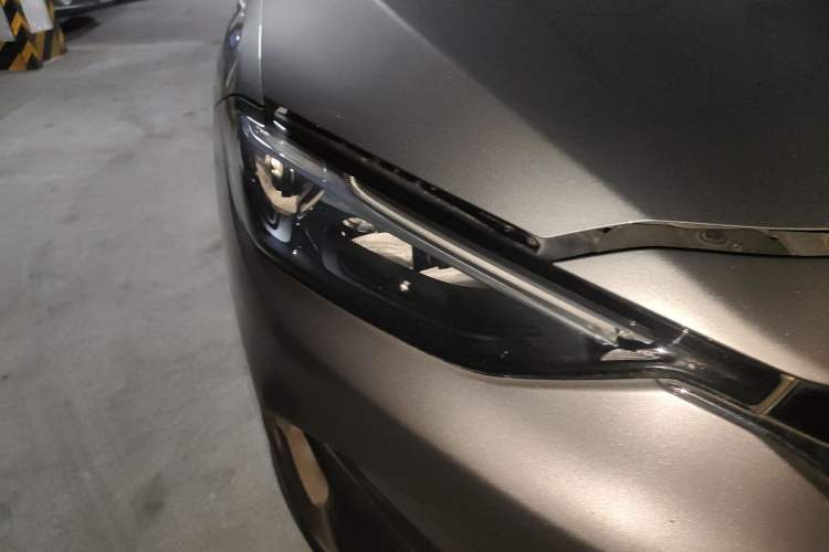 Used Chevrolet Menlo 2021 Star Galaxy Edition Right Front Headlight