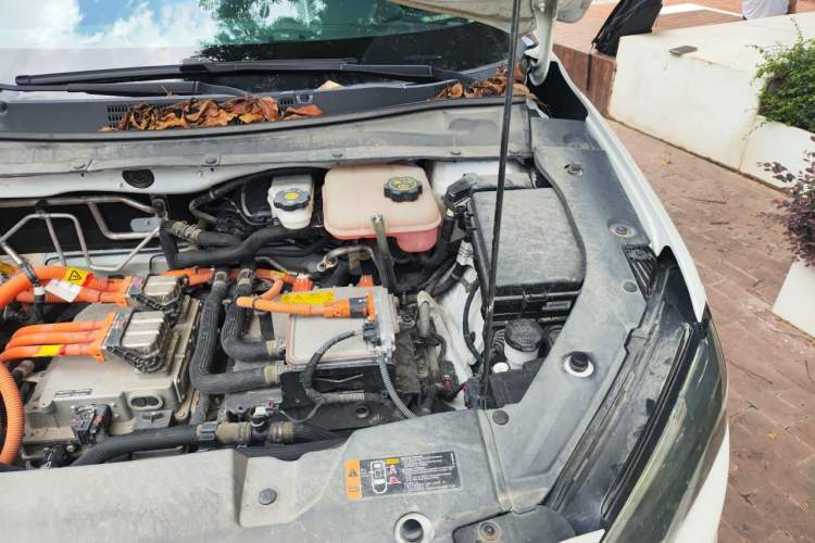 Used Chevrolet Menlo 2021 Star Enjoy Edition Engine Bay Left