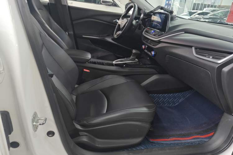 Used Chevrolet Menlo 2021 Star Enjoy Edition Right Front Seat