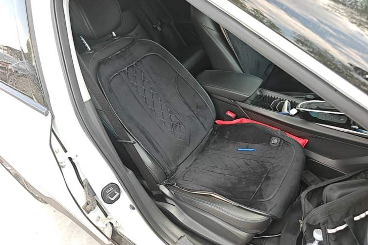 Used Chevrolet Menlo 2021 Star Enjoy Edition Right Front Seat