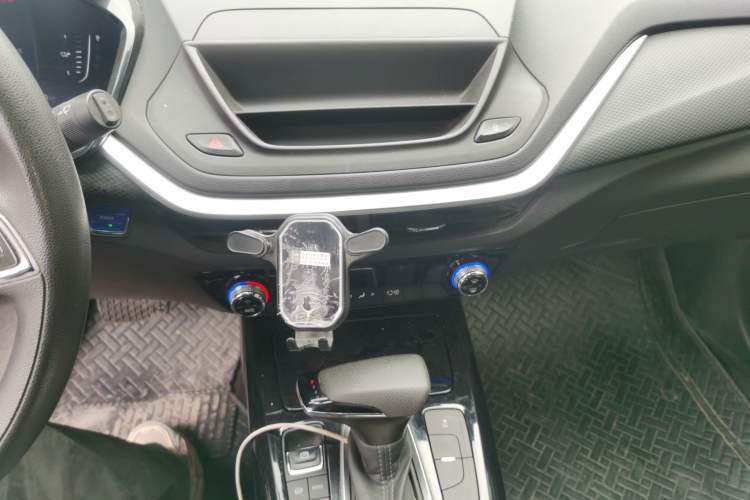 Used Chevrolet Menlo 2022 Star Enjoyment Edition Audio And AC Panel