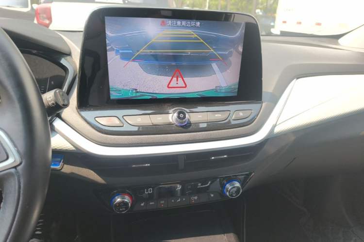 Used Chevrolet Menlo 2022 Starry Edition Audio And AC Panel