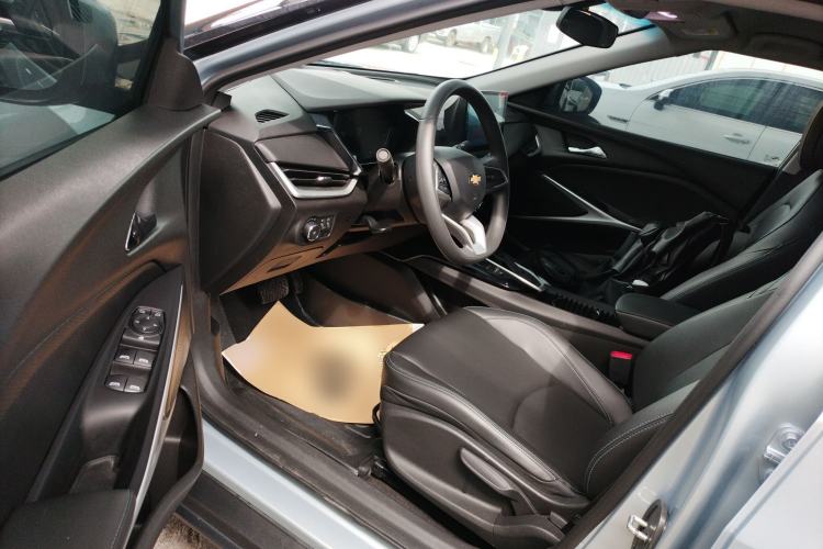 Used Chevrolet Menlo 2022 Star Enjoyment Edition Driver Seat