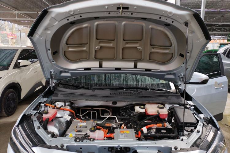 Used Chevrolet Menlo 2022 Star Enjoyment Edition Engine Bay