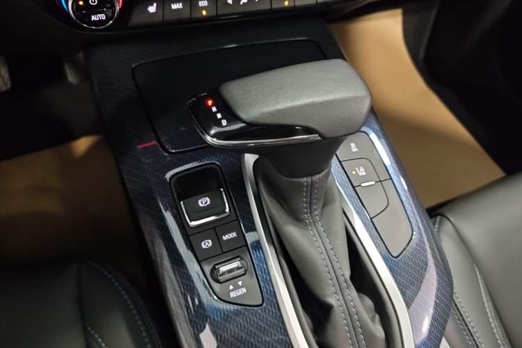 Used Chevrolet Menlo 2022 Starry Edition Gear Lever
