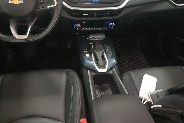 Used Chevrolet Menlo 2022 Starry Edition Gear Lever