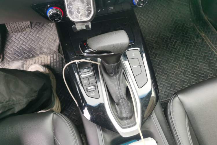 Used Chevrolet Menlo 2022 Star Enjoyment Edition Gear Lever