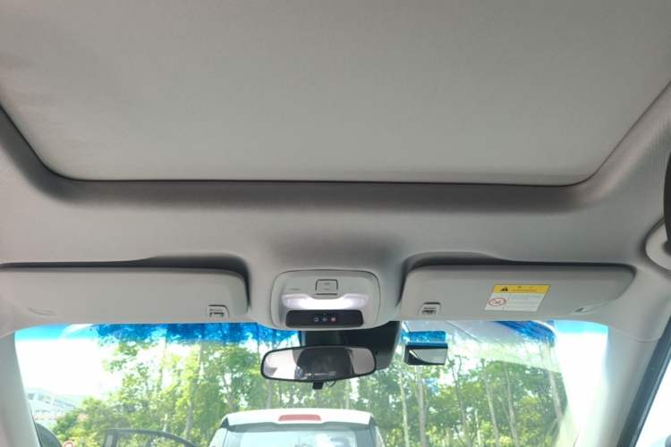 Used Chevrolet Menlo 2022 Starry Edition Headliner
