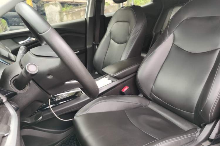 Used Chevrolet Menlo 2022 Star Enjoyment Edition Left Front Seat