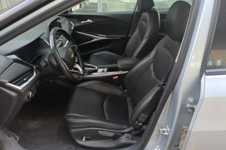 Used Chevrolet Menlo 2022 Starry Edition Left Front Seat