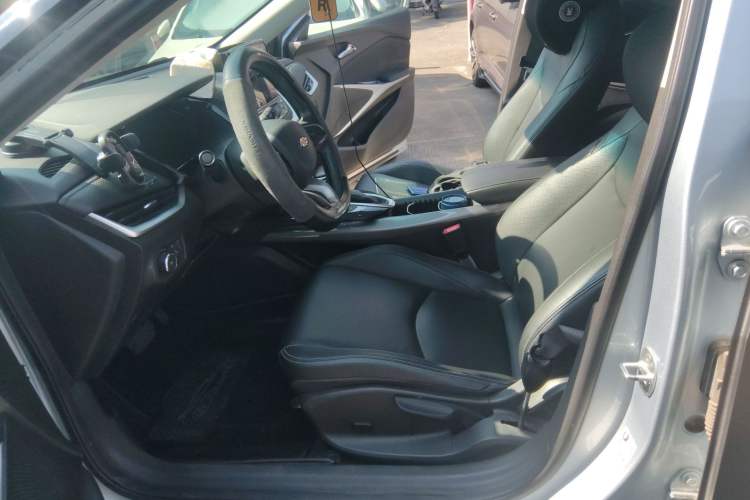 Used Chevrolet Menlo 2022 Starry Edition Left Front Seat