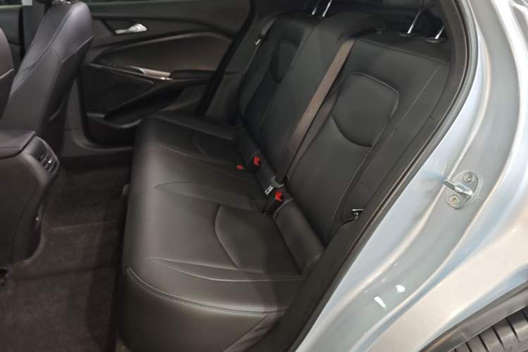 Used Chevrolet Menlo 2022 Starry Edition Left Rear Seat