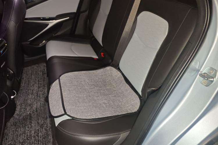 Used Chevrolet Menlo 2022 Starry Edition Left Rear Seat