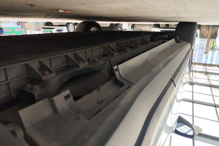 Used Chevrolet Menlo 2022 Starry Edition Left Side Sill
