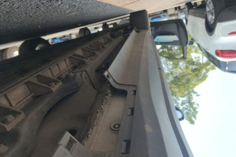 Used Chevrolet Menlo 2022 Starry Edition Left Side Sill