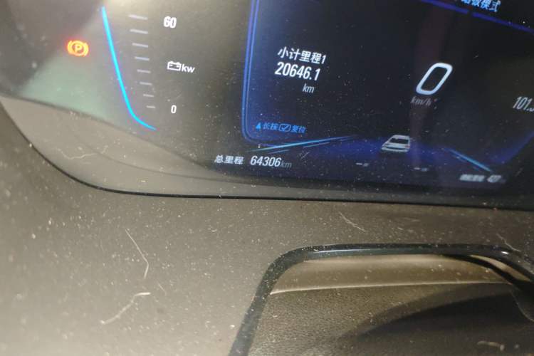 Used Chevrolet Menlo 2022 Starry Edition Odometer Close Up