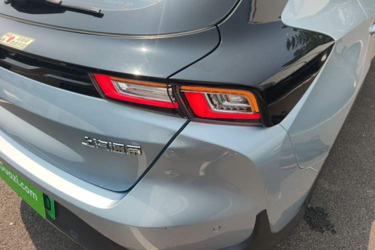Used Chevrolet Menlo 2022 Starry Edition Right Rear Taillight