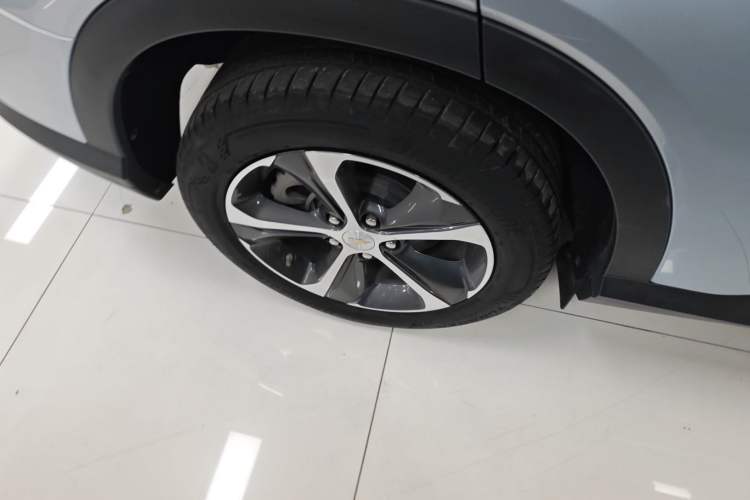 Used Chevrolet Menlo 2022 Starry Edition Right Rear Wheel Hub