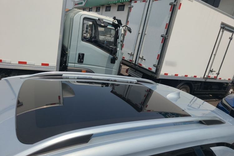 Used Chevrolet Menlo 2022 Starry Edition Roof