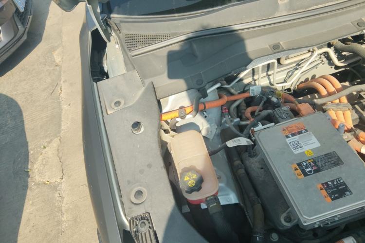 Used Chevrolet Menlo 2022 Starry Edition Engine Bay Right