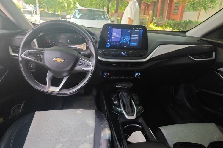 Used Chevrolet Menlo 2022 Mickey Kung Fu Edition Center Console