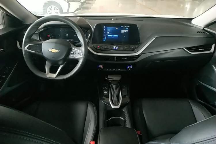 Used Chevrolet Menlo 2022 Star Enjoyment Edition Plus Center Console