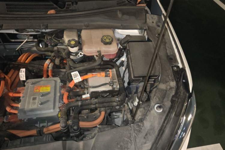 Used Chevrolet Menlo 2022 Starry Edition Engine Bay Left