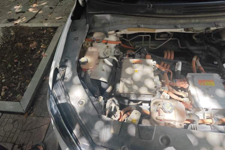 Used Chevrolet Menlo 2022 Mickey Kung Fu Edition Engine Bay Right