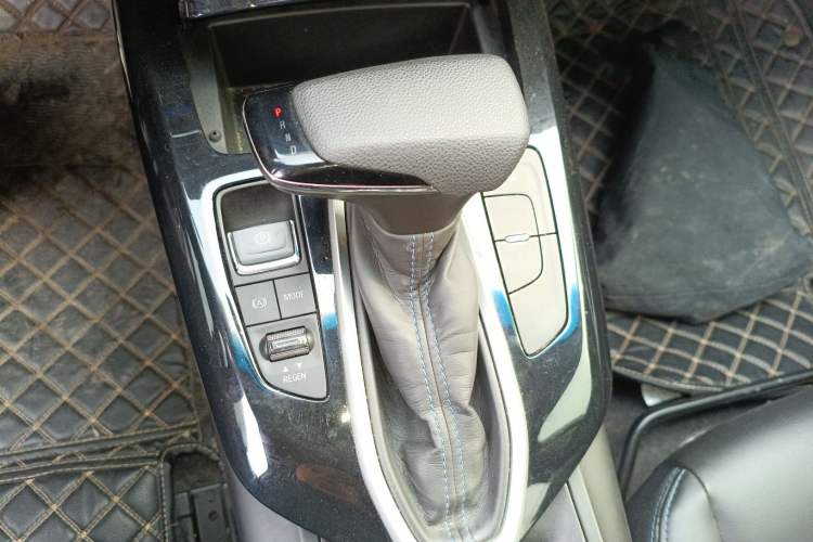 Used Chevrolet Menlo 2022 Star Enjoyment Edition Plus Gear Lever