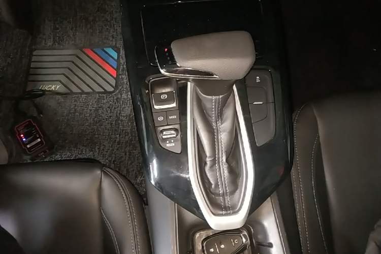 Used Chevrolet Menlo 2022 Star Enjoyment Edition Plus Gear Lever