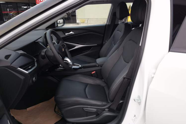 Used Chevrolet Menlo 2022 Star Enjoyment Edition Plus Left Front Seat