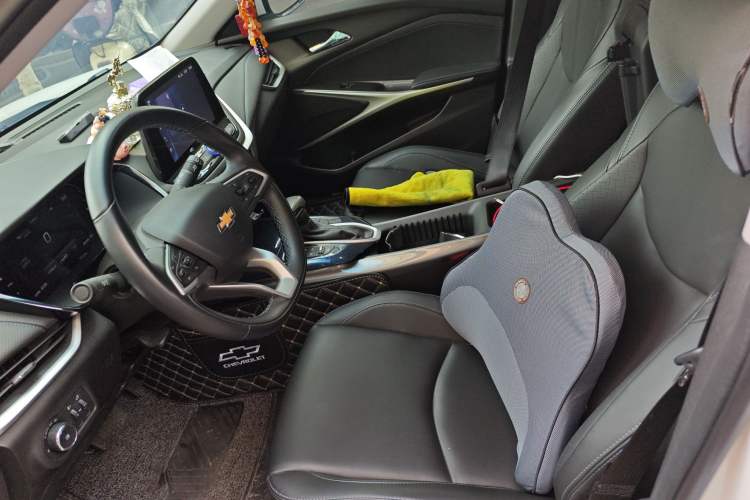 Used Chevrolet Menlo 2022 Starry Edition Left Front Seat