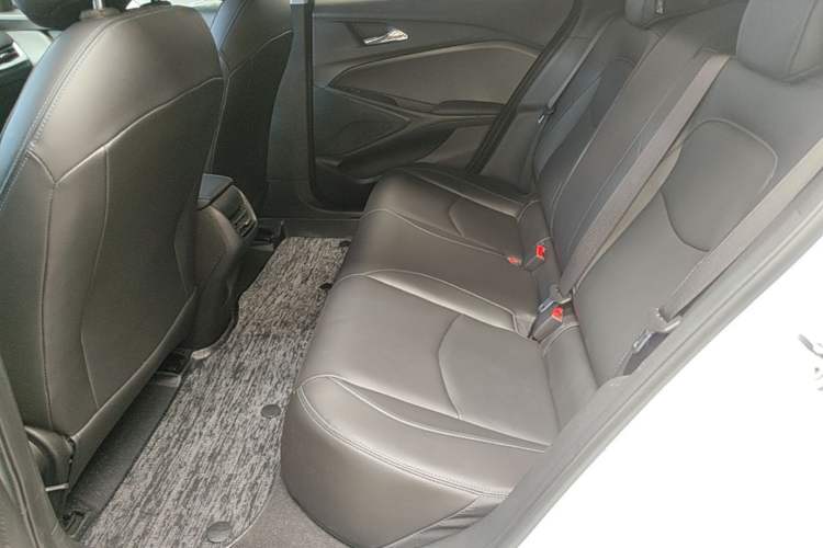 Used Chevrolet Menlo 2022 Star Enjoyment Edition Left Rear Seat