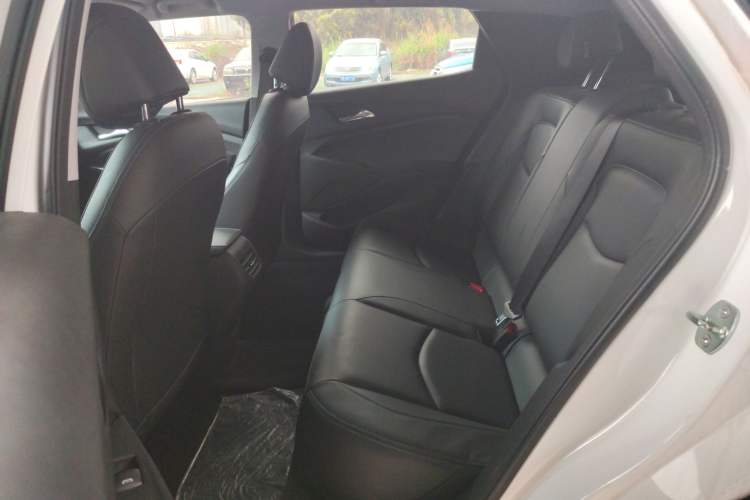 Used Chevrolet Menlo 2022 Star Enjoyment Edition Plus Left Rear Seat