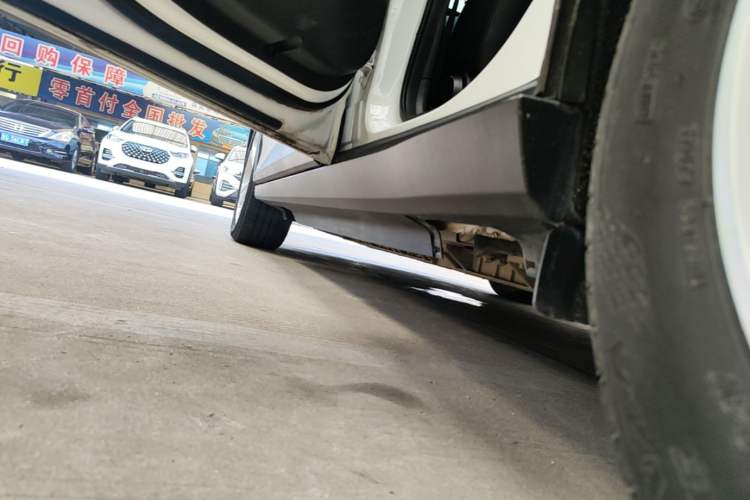 Used Chevrolet Menlo 2022 Star Enjoyment Edition Left Side Sill