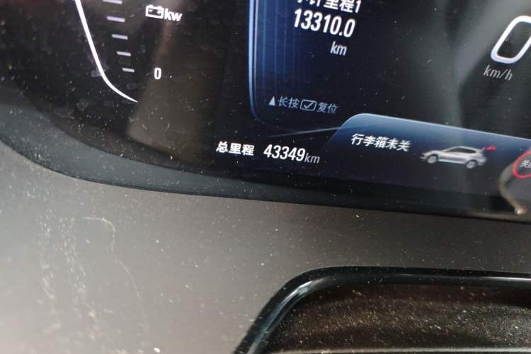 Used Chevrolet Menlo 2022 Starry Edition Odometer Close Up
