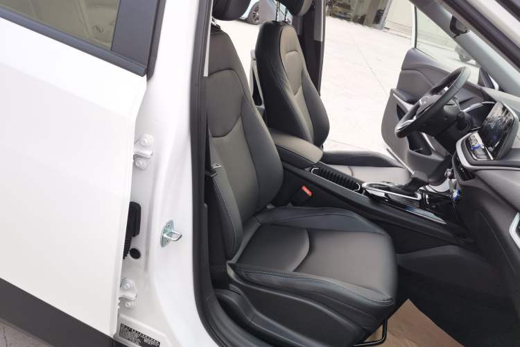 Used Chevrolet Menlo 2022 Star Enjoyment Edition Plus Right Front Seat