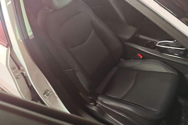 Used Chevrolet Menlo 2022 Star Enjoyment Edition Plus Right Front Seat