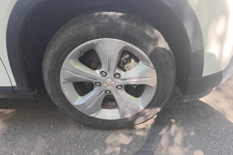 Used Chevrolet Menlo 2022 Star Enjoyment Edition Plus Right Front Wheel Hub