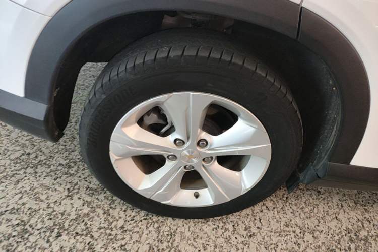 Used Chevrolet Menlo 2022 Star Enjoyment Edition Right Rear Wheel Hub