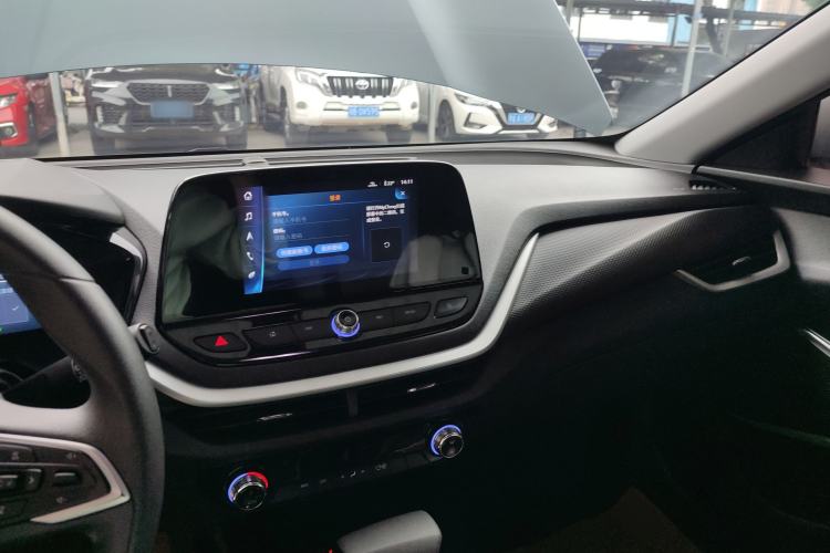 Used Chevrolet Menlo 2023 Star Enjoyment Version Plus Center Console