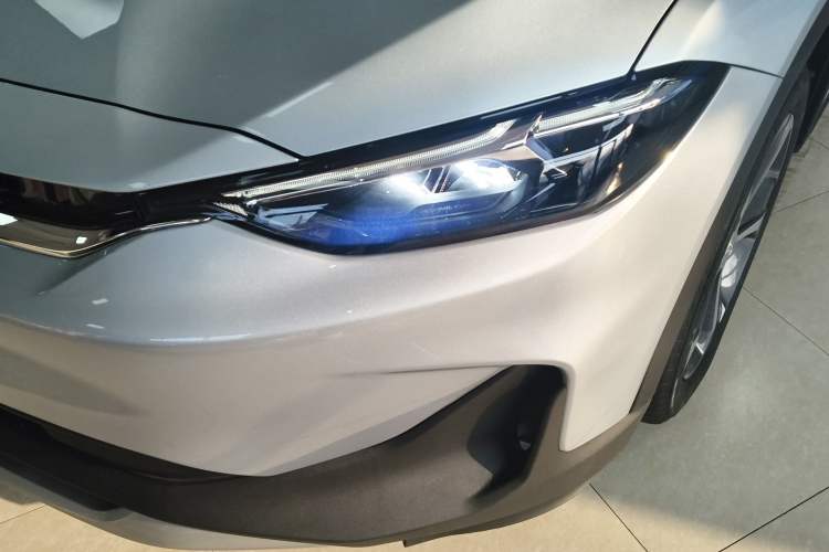 Used Chevrolet Menlo 2023 Starry Edition Left Front Headlight