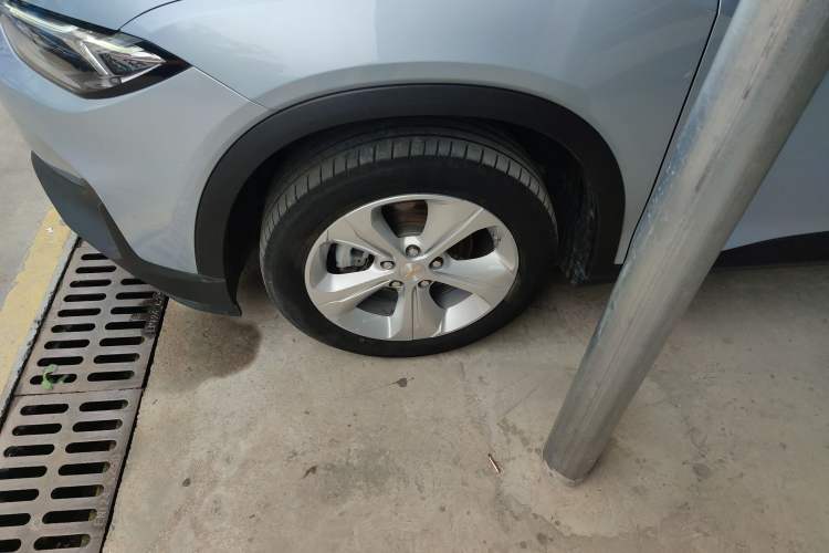 Used Chevrolet Menlo 2023 Star Enjoyment Version Plus Left Front Wheel Hub