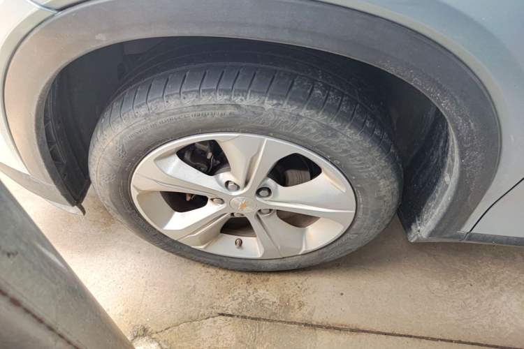 Used Chevrolet Menlo 2023 Star Enjoyment Version Plus Left Front Wheel Hub