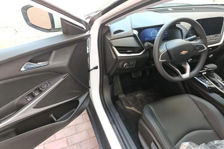 Used Chevrolet Menlo 2023 Starry Edition Driver Seat